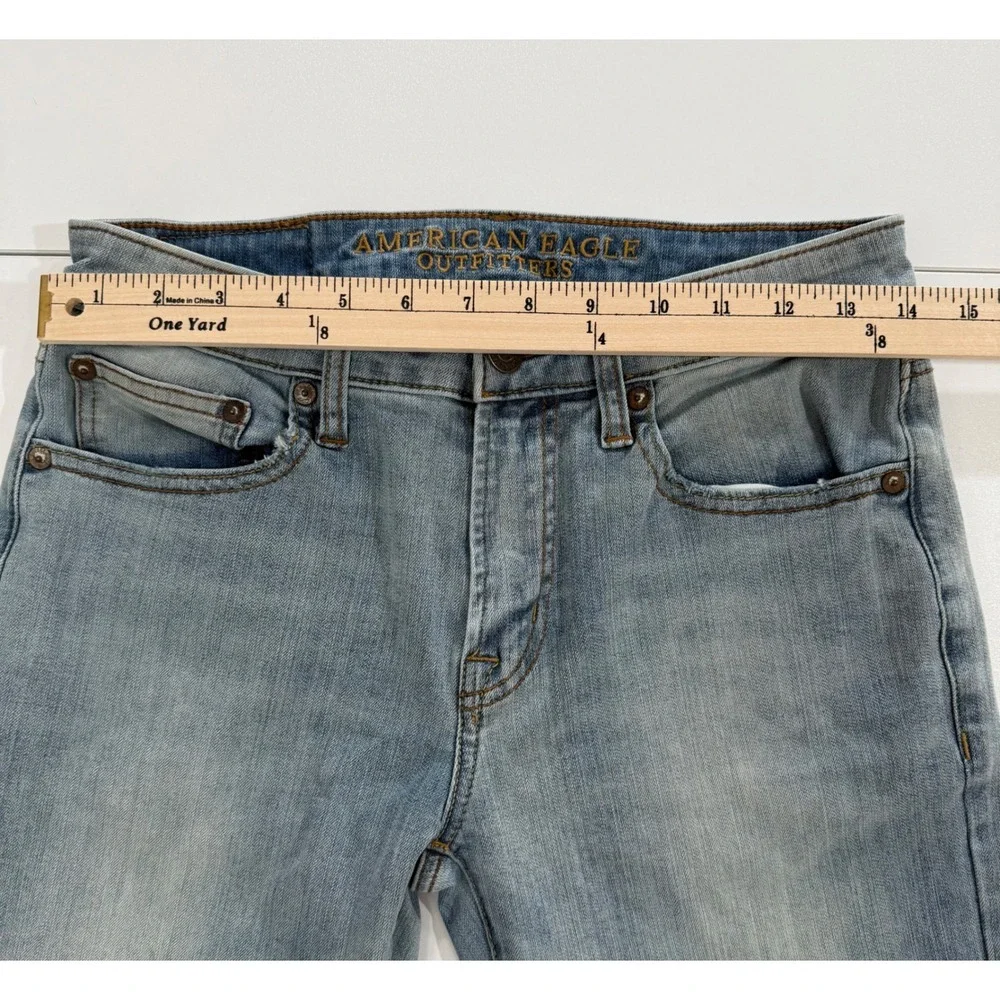 American Eagle Outfitters Mens Slim Straight Jeans Light Wash 28x32 M106